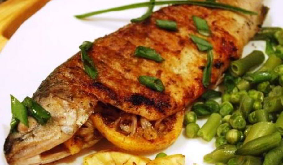 Рецепт форели в коптильне