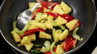 кальмары в кисло-сладком соусе