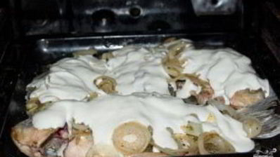 караси в сметане в духовке