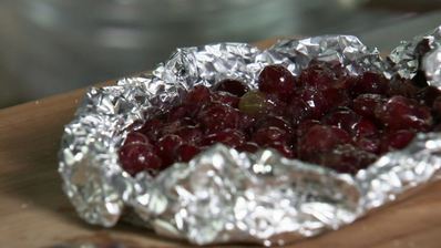 карп в ягодной глазури