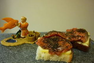 Красная рыба По-сазоновски с тимьяном