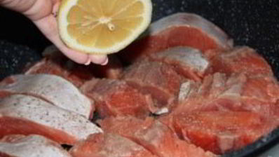 красная рыба под сливочным соусом