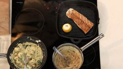 осетрина гриль с цветной капустой и водка-соусом