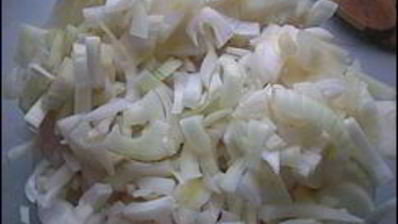 рыба с луком и морковкой запечённая в духовке