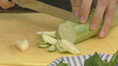 семга с тушеными овощами