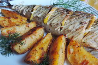 Скумбрия, запеченная с картофелем