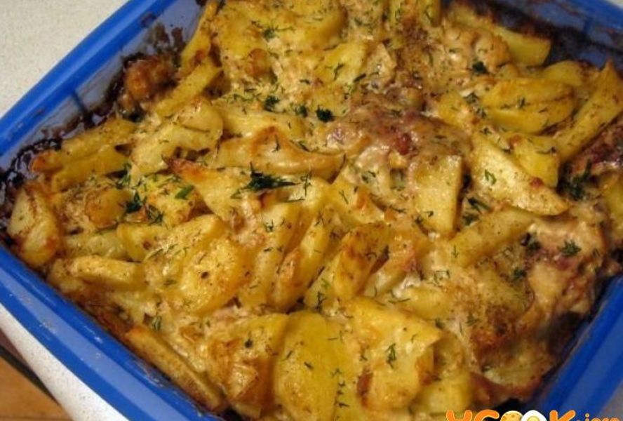 Скумбрия, запеченная с картошкой в духовке