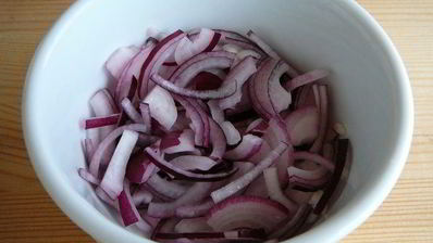 сливочные креветки, запеченные в цукини