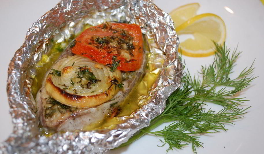 Рецепт сома, запеченного в фольге