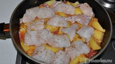 тушеная белая рыба по-испански