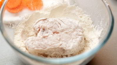 жареная треска с овощами