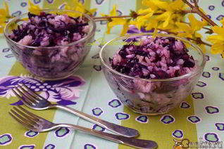 Салат-гарнир из краснокочанной капусты и риса