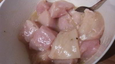 куриные шашлычки с арахисовым соусом