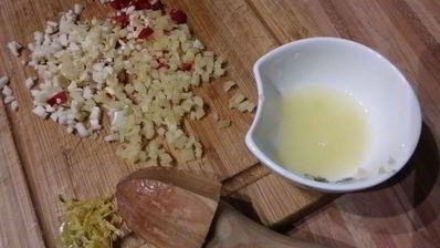 куриные шашлычки с арахисовым соусом