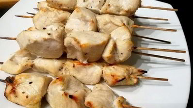 куриные шашлычки с арахисовым соусом