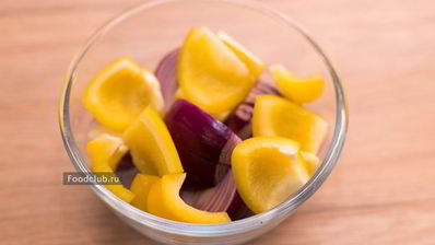 куриные шашлычки с овощами