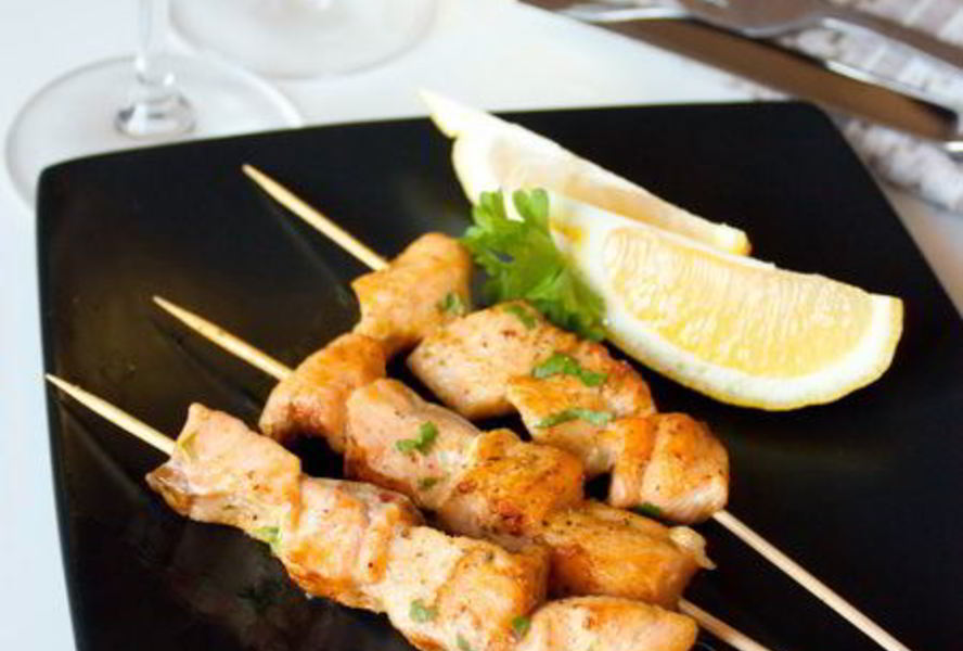 Шашлычки из семги с карри