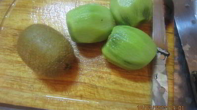 шашлык из куриных грудок с соусом из киви и меда