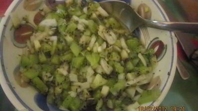 шашлык из куриных грудок с соусом из киви и меда