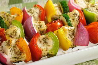 Шашлык из маринованной курицы и цукини