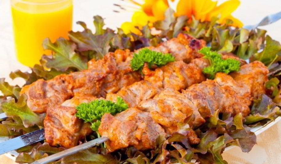 Рецепт шашлыка из свинины, маринованный в розовом соусе