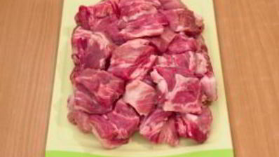 шашлык из свинины, маринованный в розовом соусе