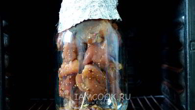 шашлык из свинины в банке в духовке