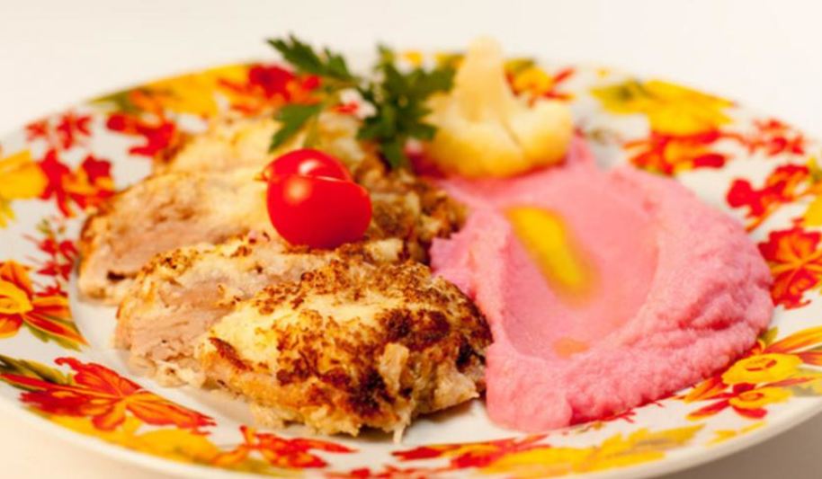 Рецепт пюре из цветной капусты с оригинальным свиным шницелем