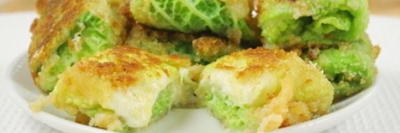 Шницель из савойской капусты с сырной начинкой