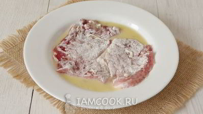 шницель из свинины в духовке