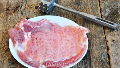 шницель из свиной корейки на кости