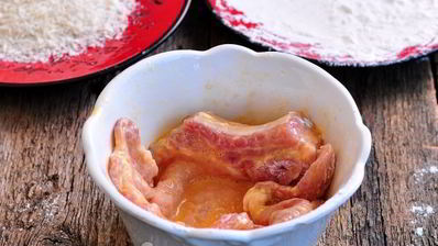 шницель из свиной корейки на кости