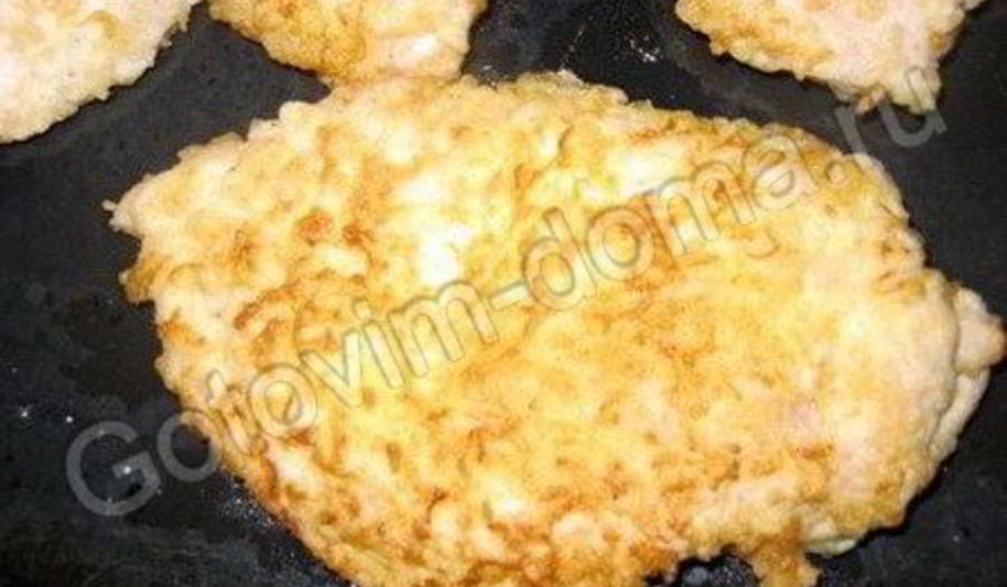 Рецепт шницелей куриных в сырной шубе