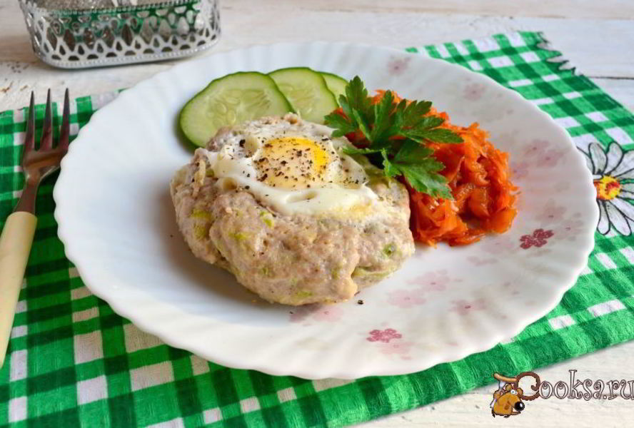 Свиной шницель с сыром и яйцом в мультиварке