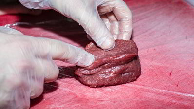 венский шницель из парной телятины в хрустящей корочке