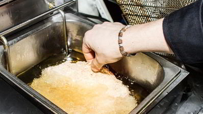 венский шницель из парной телятины в хрустящей корочке