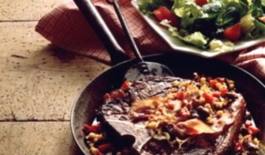 Рецепт говяжьего стейка с фасолевым пюре и маслинами