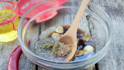 куриные стейки в имбирно-пряном маринаде