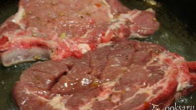 пряные свиные стейки