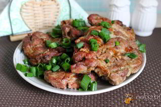 Сочные свиные стейки