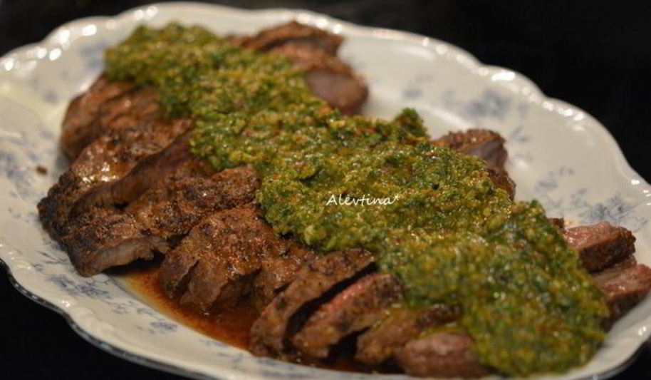 Рецепт стейка говяжий с соусом чимичурри
