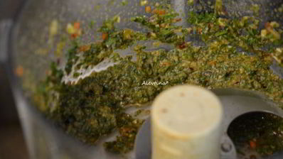 стейк говяжий с соусом чимичурри