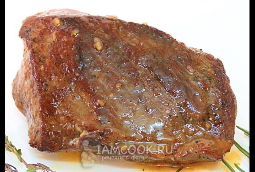 Стейк из говядины с розмарином и тимьяном