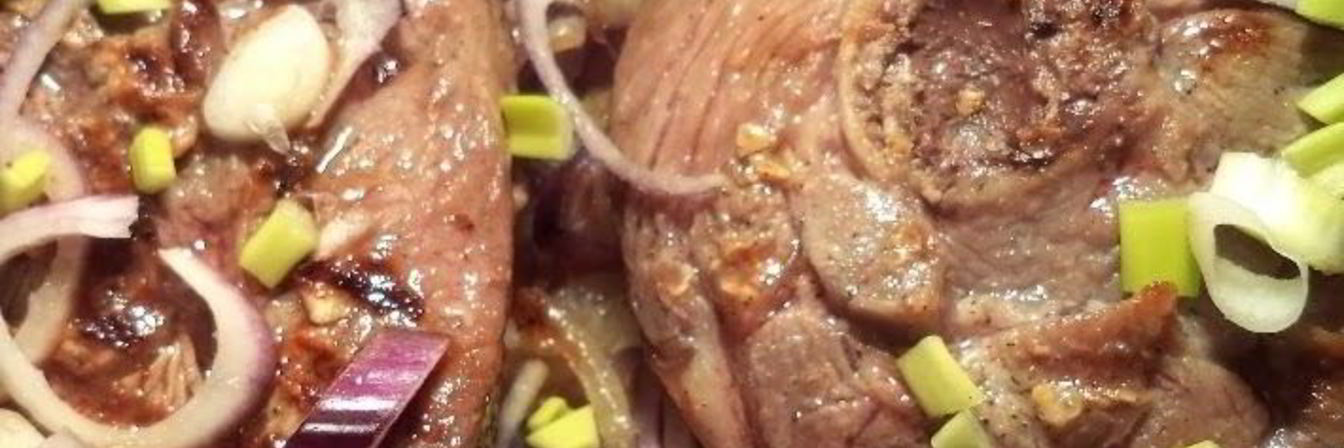 Стейк из индейки с косточкой