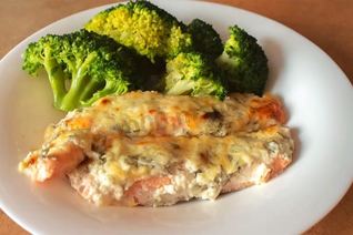 Стейк лосося в духовке