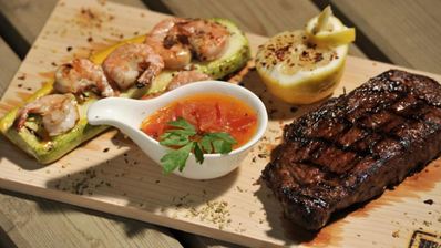 стейк с сэндвичем из кабачка