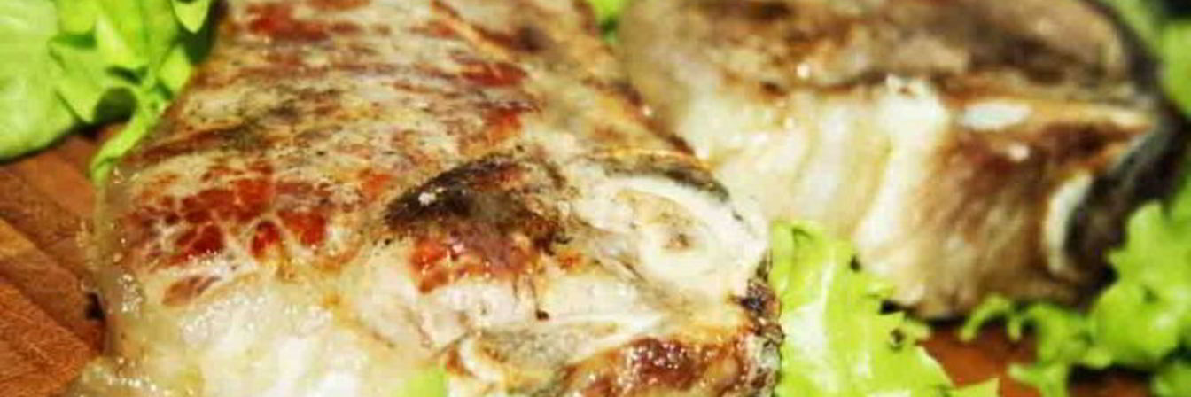 Стейки из говядины на косточке со сливочным маслом