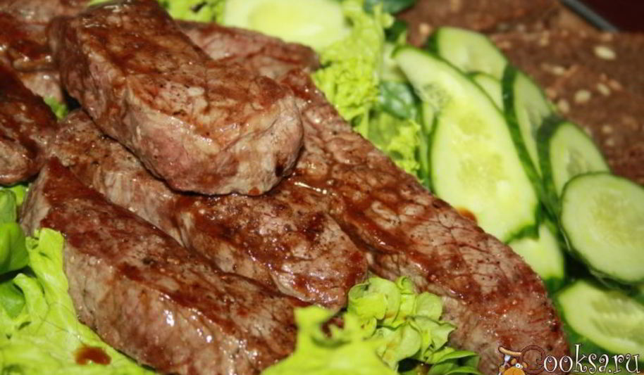 Рецепт стейков из мраморной говядины на сковороде-гриль