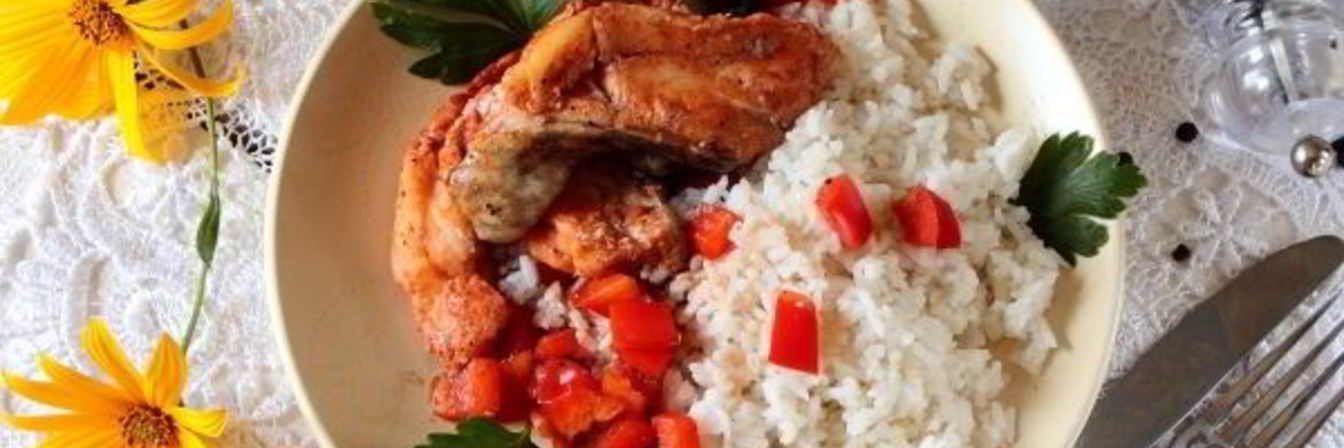 Стейки из сома с рисом в мультиварке