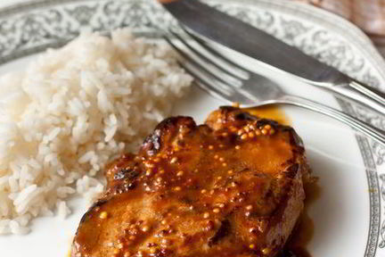 Стейки из свинины с апельсиново-горчичным соусом